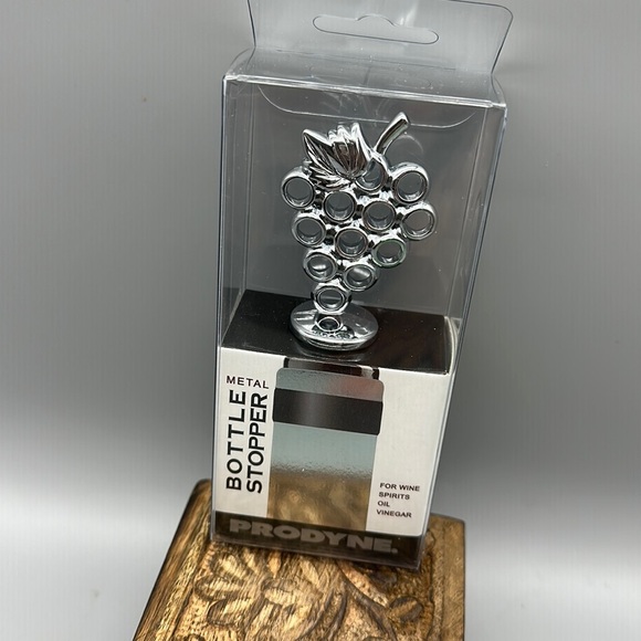 Prodyne metal bottle stopper NWT - Picture 1 of 7